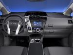 Toyota Prius MPV v 2011 года